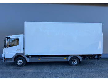 Dobozos felépítményű teherautó Mercedes-BenzAtego kaappi + perälauta: 2 kép.