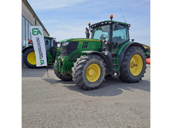 Traktor JOHN DEERE 6210R