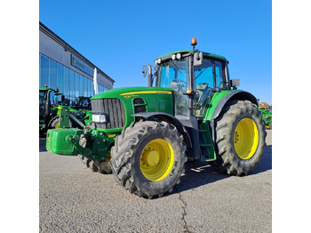 Traktor JOHN DEERE 7530