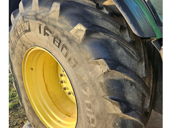 Traktor JOHN DEERE 8410: 4 kép. Traktor JOHN DEERE 8410: 4 kép.