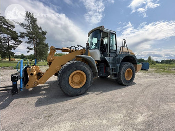 Gumikerekes homlokrakodó LIEBHERR L 544