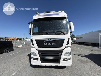 Nyergesvontató MAN TGX 28.510: 3 kép.