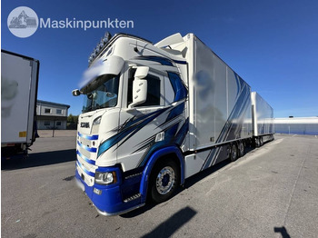 Dobozos felépítményű teherautó SCANIA R 520