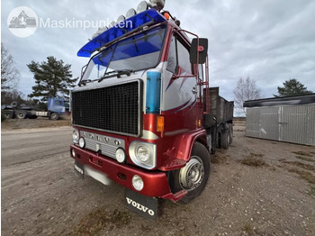 Billenőplatós teherautó VOLVO F89
