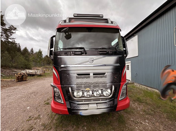 Rönkszállító teherautó Volvo FH 16 750: 2 kép.