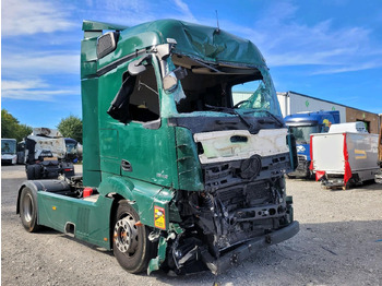 Nyergesvontató MERCEDES-BENZ Actros 1846