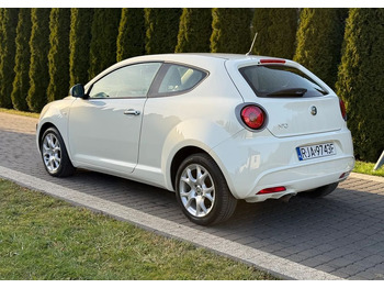 Autó Alfa Romeo Mito: 5 kép.