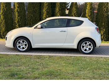 Autó Alfa Romeo Mito: 4 kép.