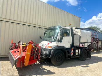 Aszfaltozó gép UNIMOG U400