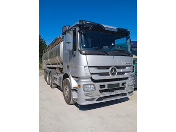 Tartályos teherautó MERCEDES-BENZ Actros
