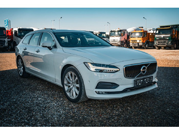 Autó VOLVO