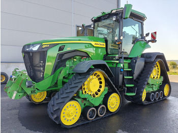 Traktor JOHN DEERE