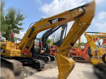 Lánctalpas kotró CATERPILLAR 320CL: 3 kép.