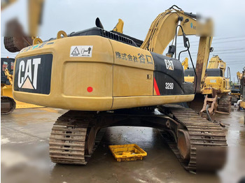 Lánctalpas kotró CATERPILLAR 329D: 2 kép.