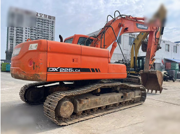 Lánctalpas kotró DOOSAN DX225 LCA: 3 kép.