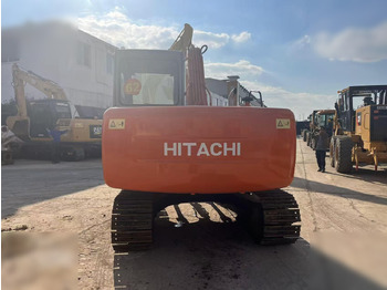 Lánctalpas kotró HITACHI EX60: 3 kép. Lánctalpas kotró HITACHI EX60: 3 kép.