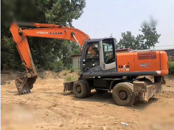 Gumikerekes kotró HITACHI ZX210W