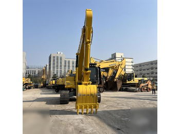 Lánctalpas kotró KOMATSU PC220-8: 5 kép.