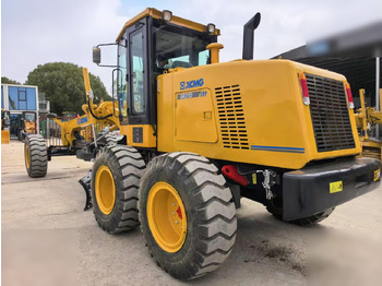 Gréder XCMG GR2153: 4 kép. Gréder XCMG GR2153: 4 kép.