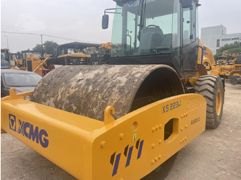 Henger XCMG XS223J
