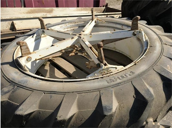 Gumiabroncsok és felnik