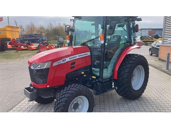 Kommunális traktor Massey Ferguson 1765 M HC: 3 kép.