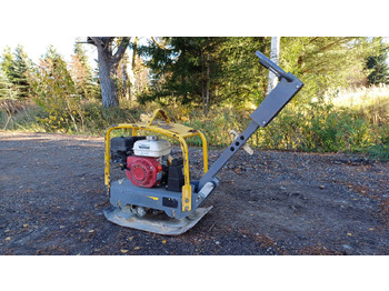 Lapvibrátor Atlas Copco LG160: 3 kép. Lapvibrátor Atlas Copco LG160: 3 kép.