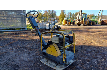Lapvibrátor Atlas Copco LG160: 2 kép. Lapvibrátor Atlas Copco LG160: 2 kép.