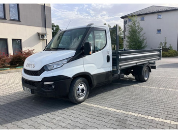 Billenőplatós kisteherautó Iveco Iveco daily 35C13 wywrotka solidny kiper: 2 kép. Billenőplatós kisteherautó Iveco Iveco daily 35C13 wywrotka solidny kiper: 2 kép.