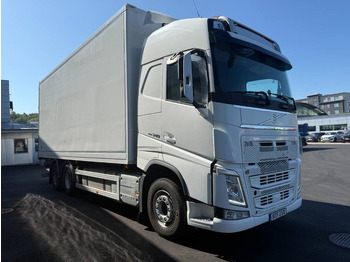 Dobozos felépítményű teherautó VOLVO FH 540