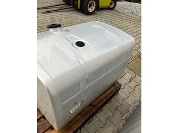 Üzemanyagrendszer - Teherautó Zbiornik paliwa MAN TGX TGS 460 litrów bak: 4 kép. Üzemanyagrendszer - Teherautó Zbiornik paliwa MAN TGX TGS 460 litrów bak: 4 kép.