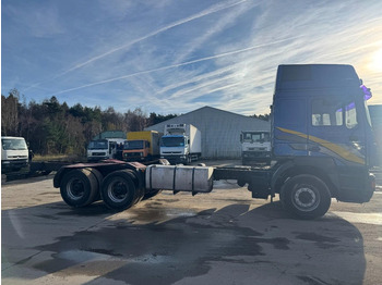 Alvaz teherautó MAN 26.410 (BIG AXLE / 10 TIRES / 6X4 / 6 CYLINDER / MANUAL GEARBOX): 4 kép. Alvaz teherautó MAN 26.410 (BIG AXLE / 10 TIRES / 6X4 / 6 CYLINDER / MANUAL GEARBOX): 4 kép.