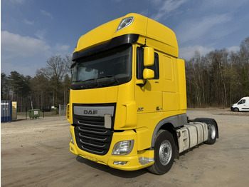 Nyergesvontató DAF XF 106 460