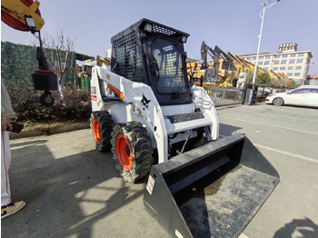 Mini homlokrakodó BOBCAT S130: 5 kép.