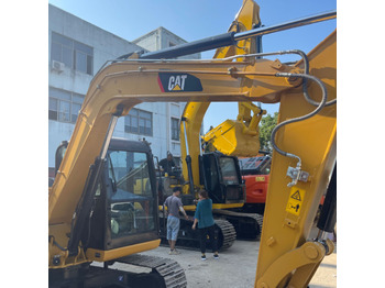 Kotrógép CATERPILLAR