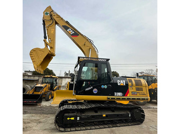 Lánctalpas kotró CATERPILLAR 320D2