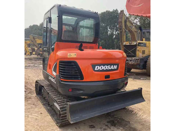 Lánctalpas kotró DOOSAN DX60