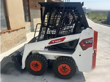 Mini homlokrakodó BOBCAT S70