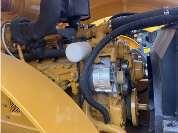 Talajtömörítő XCMG XS223J: 2 kép.