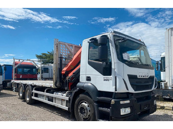 Platós teherautó IVECO Stralis