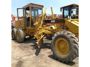 Gréder CATERPILLAR 140K