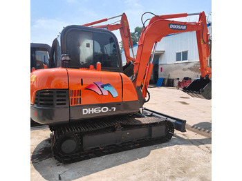 Lánctalpas kotró DOOSAN DH60-7