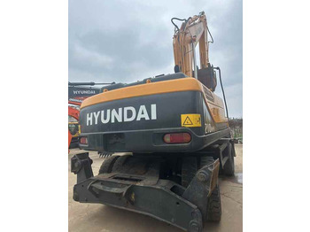 Lánctalpas kotró Used Hyundai Korea Hydraulic Excavator Hyundai 210-9 Excavator Excellent Condition 21 Ton Used Excavator For Sale [ Copy ]: 3 kép.