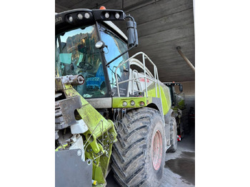 Önjáró szecskázógép CLAAS Jaguar 970