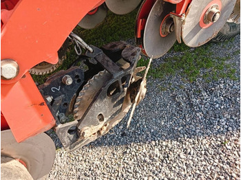 Precíziós vetőgép Gaspardo RENATA 8 FILE: 4 kép.