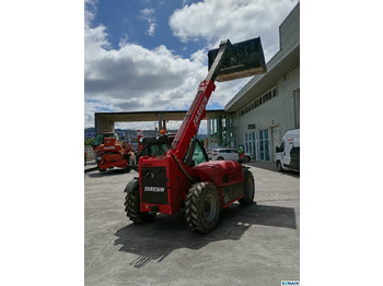 Teleszkópos rakodó Faresin 626 AGRITOP 3B: 2 kép. Teleszkópos rakodó Faresin 626 AGRITOP 3B: 2 kép.