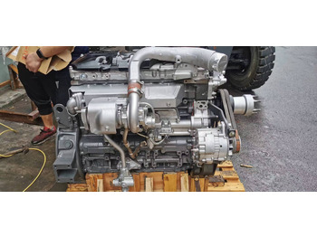 Motor - Kotrógép MITSUBISHI 4M50: 5 kép.
