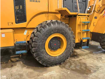 Gumikerekes homlokrakodó China Famous Brand LiuGong Medium-sized Wheel Loader LiuGong 856N Loader for Earthmoving, Mining, Construction for Sale: 5 kép.