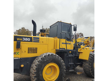 Gumikerekes homlokrakodó KOMATSU WA380-3