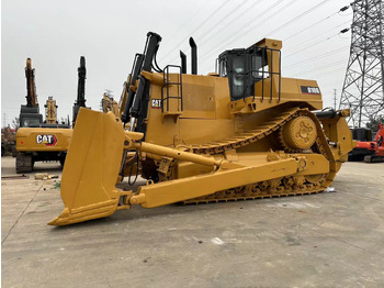 Buldózer CATERPILLAR D10R: 4 kép.